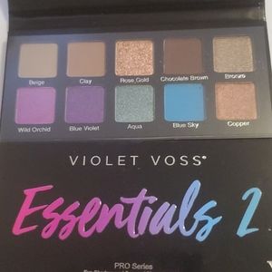 Essentials 2 eyeshadow